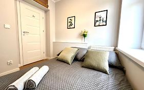 Mmrent Fauna Room